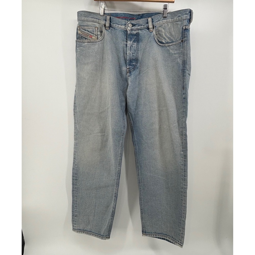 Diesel Library 2010 D-MACS Jeans Men's 38x32 Loose Stai Blue Light Wash